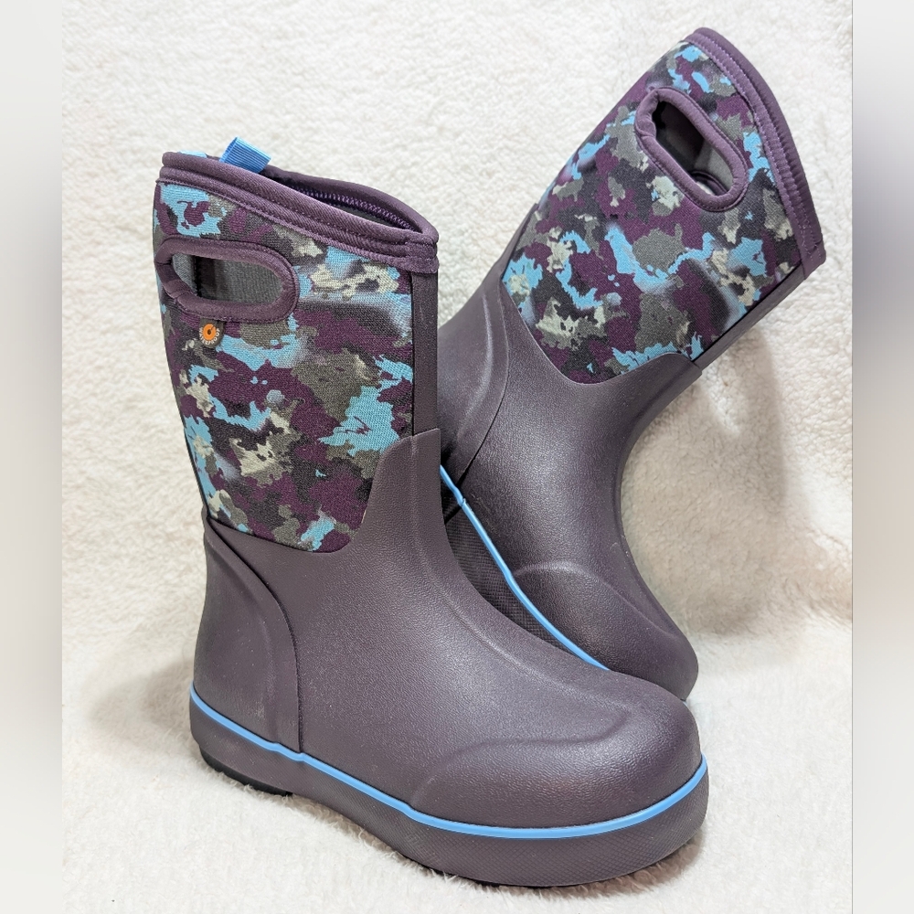 NWOT Bogs Kids Classic II Rain Snow Waterproof Boot Purple Camo Youth sz 3